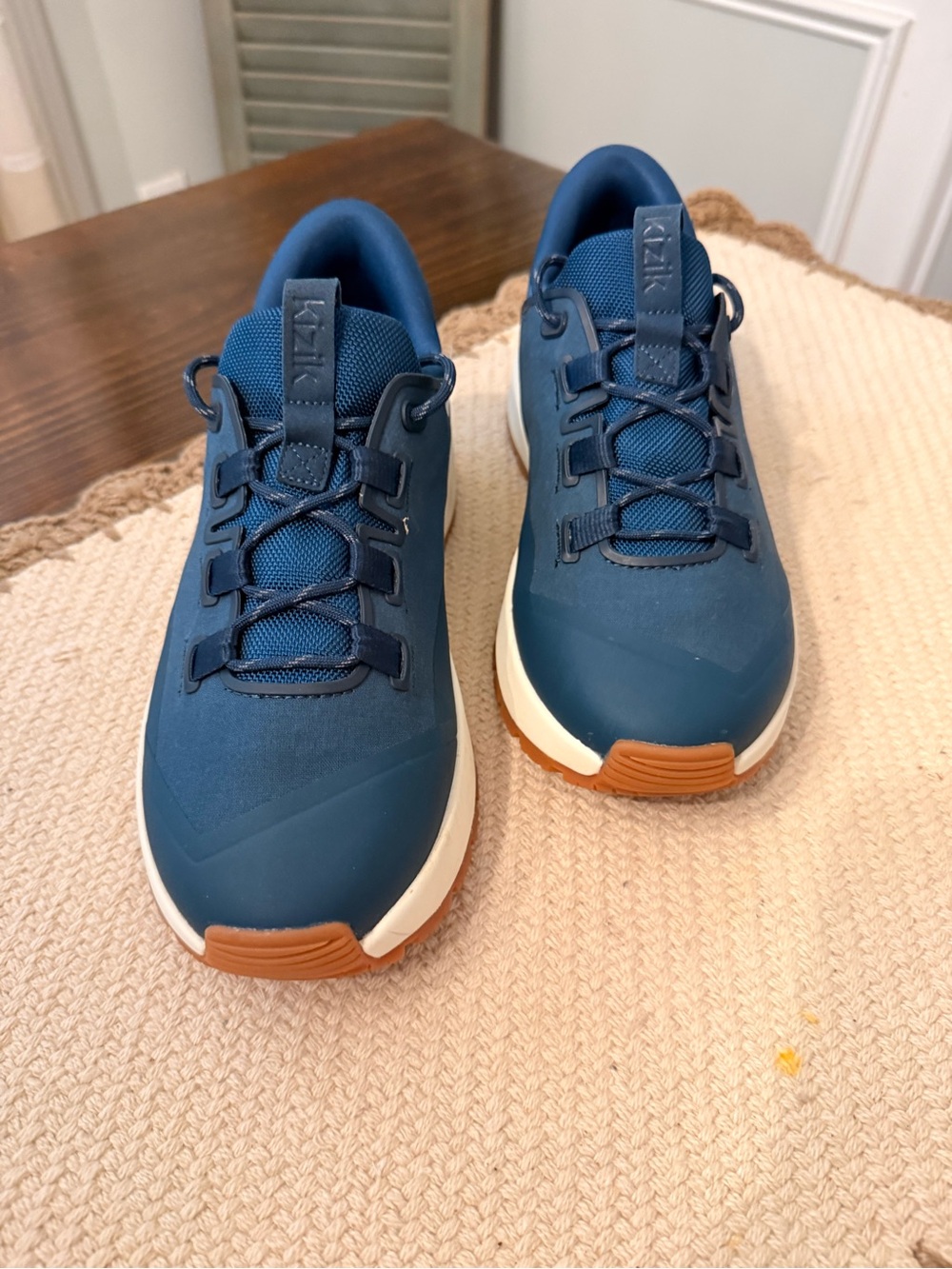 KIZIK WASATCH MENS SZ 7 Sneakers WOMAN SZ 8.5 IN TIDEPOOL UNISEX